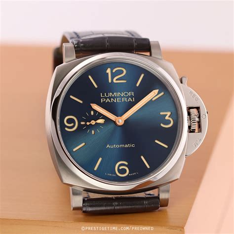 Buy Used Panerai Luminor PAM00729 .